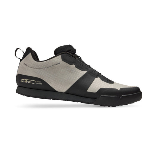 Giro Tracker Flat Pedal Shoes in Stone