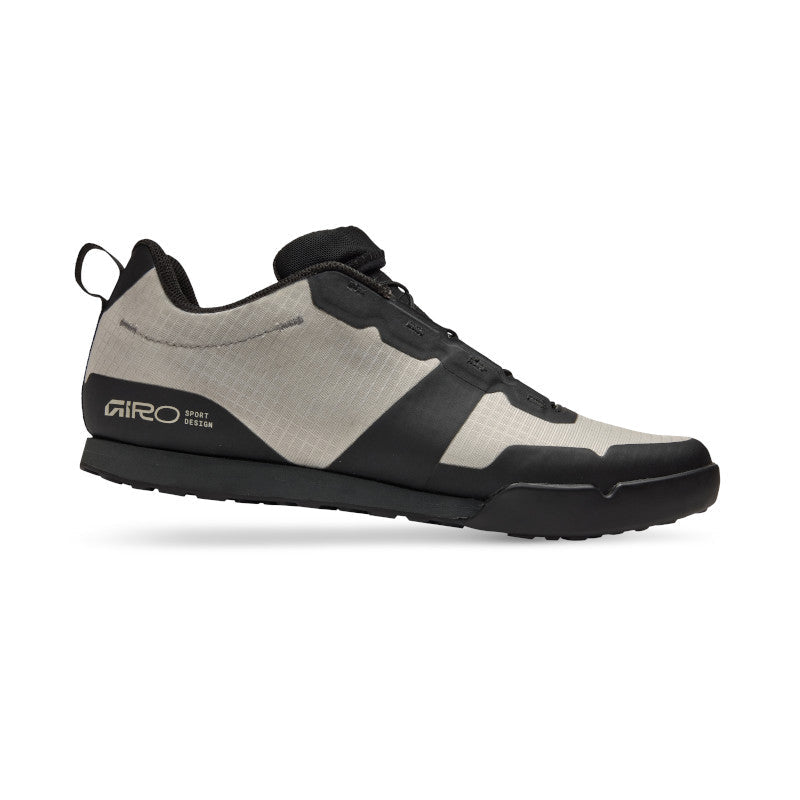 Giro Tracker Flat Pedal Shoes in Stone