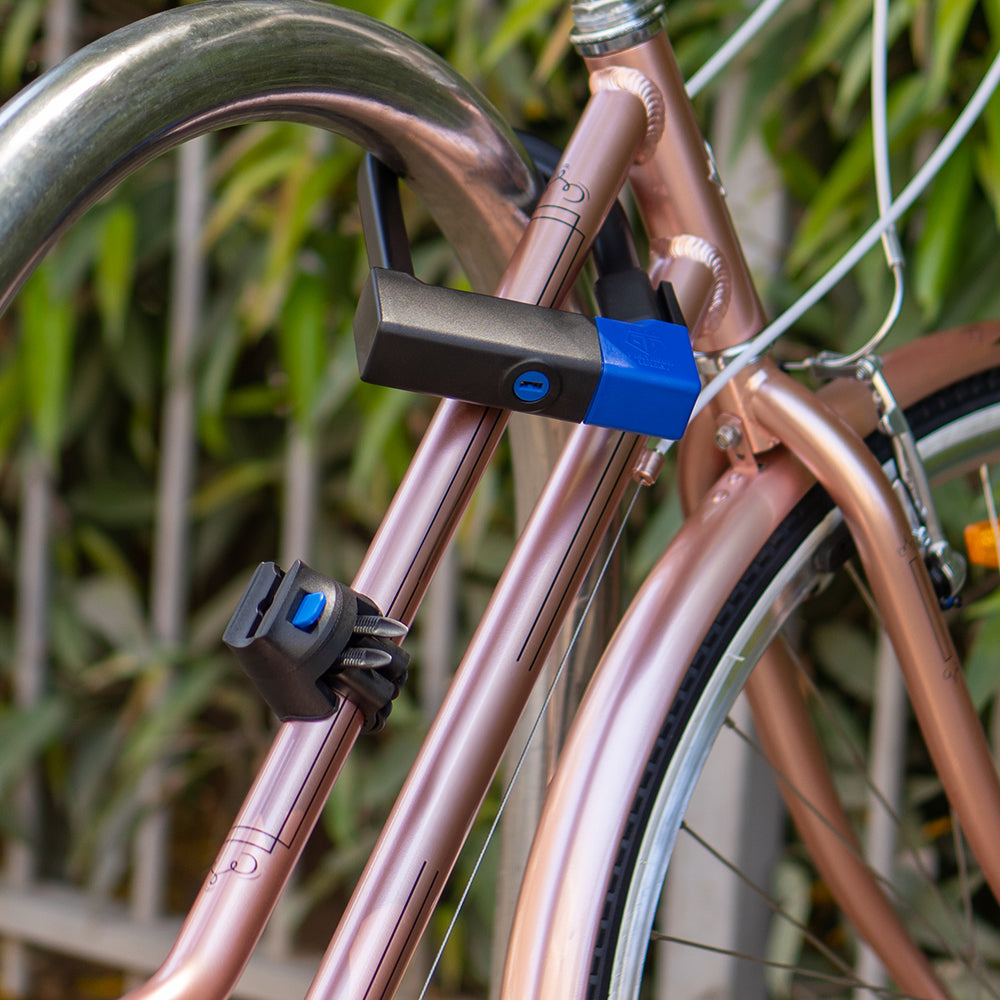 Pentagon D Lock bracket mounted with lock