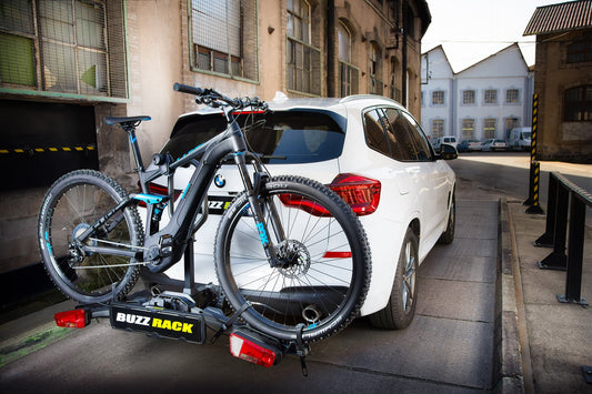 Buzzrack E-Scorpion 1 loaded with e-bike on vehicle