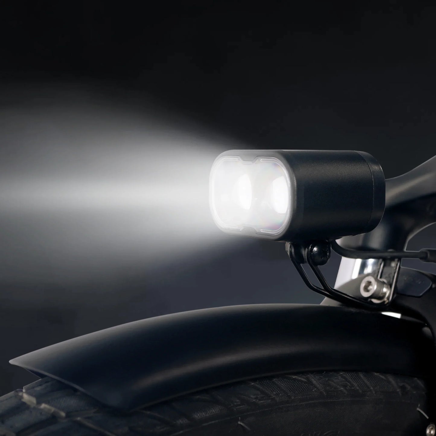 NCM T7 Trekking Commuter E-Bike - Image 3