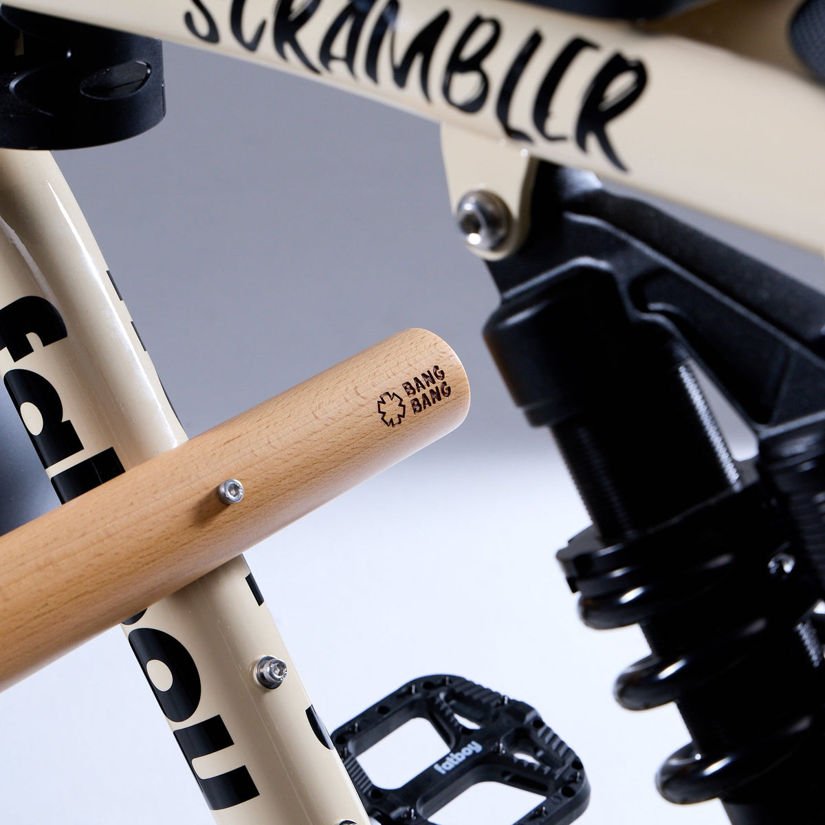 Fatboy Bang Bang Cruiser Set wooden foot peg detail on down tube