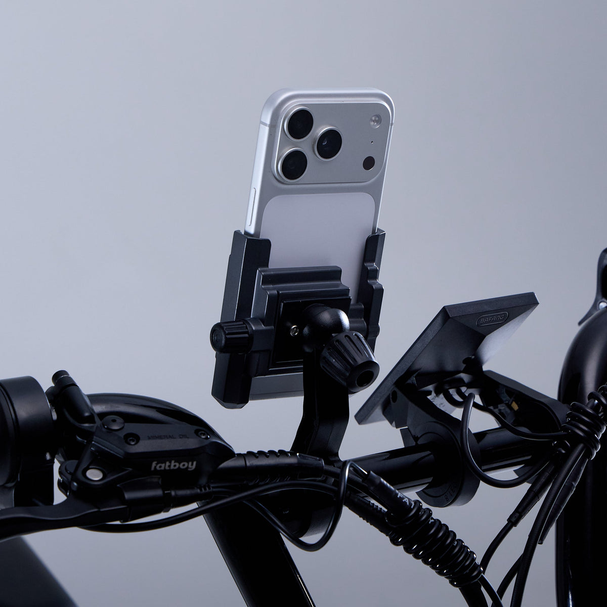 Fatboy Bang Bang phone holder on handlebars with phone fitted