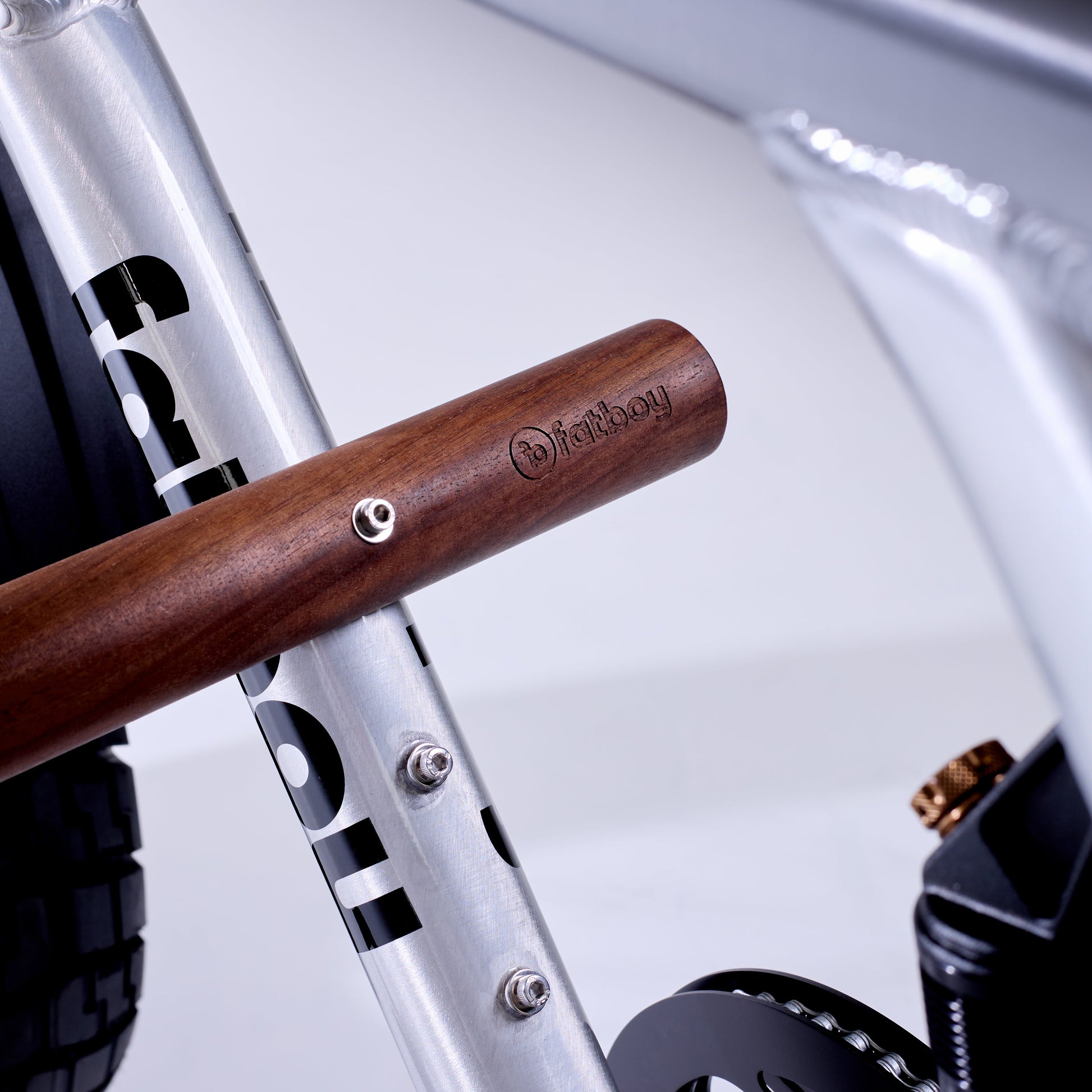 Fatboy Long Seat Grom Set V3 detail view