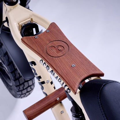 Fatboy Grom Seat Set Scrambler V2 side view on the bike