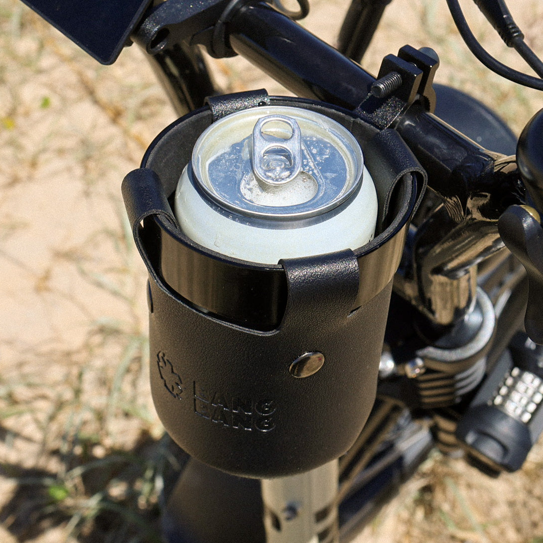 Fatboy Bang Bang bike cup holder with takeaway coffee on a Fatboy e-bike