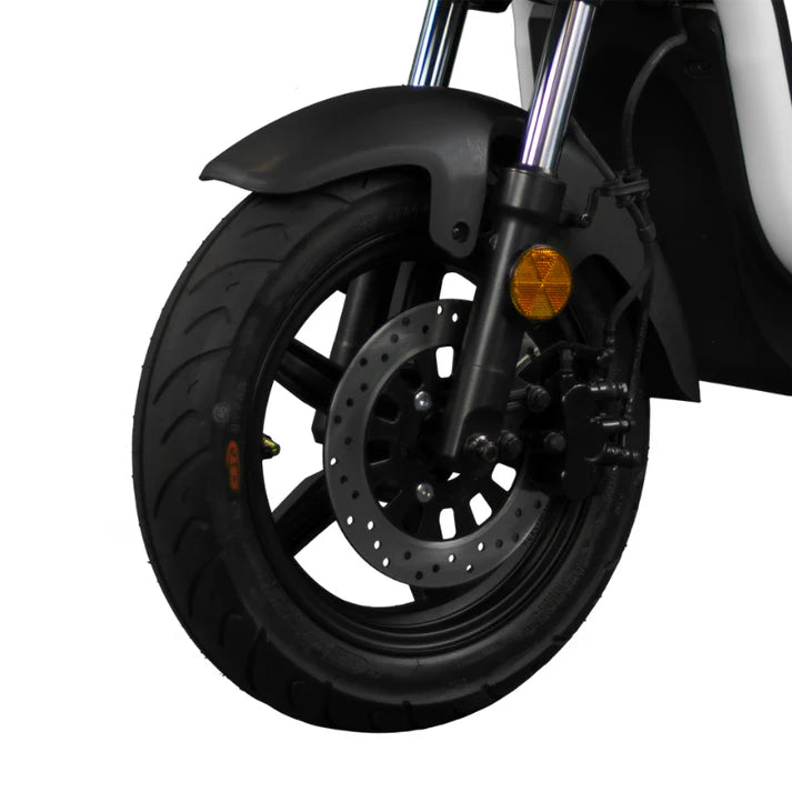 Benzina Zero Duo+ Electric Moped – view 5 | Grace & Pace Electric Bikes