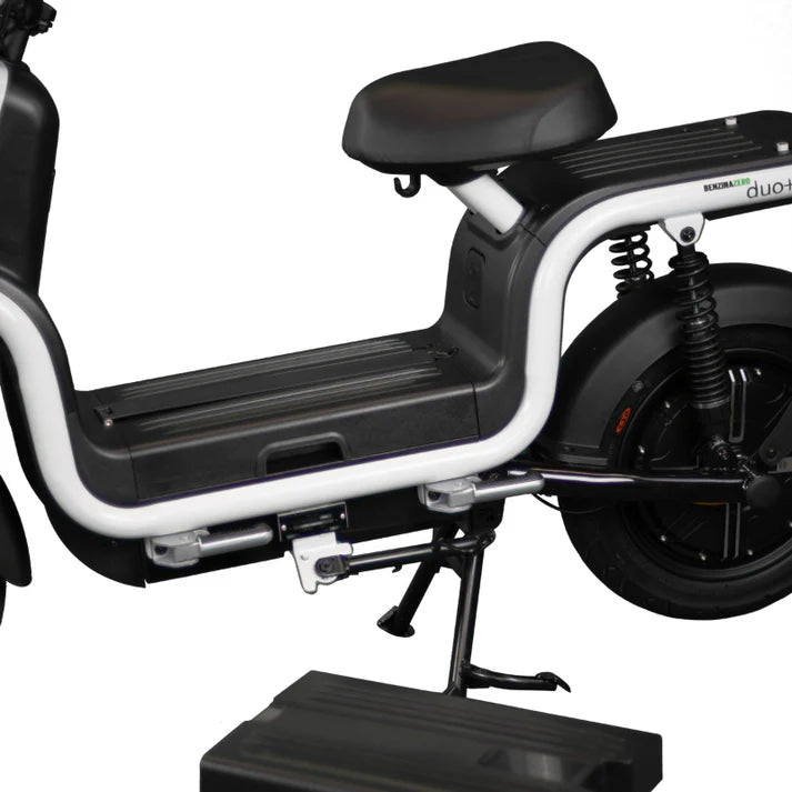 Benzina Zero Duo Electric Moped – view 7 | Grace & Pace Electric Bikes