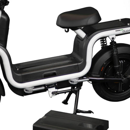 Benzina Zero Duo Electric Moped – view 7 | Grace & Pace Electric Bikes