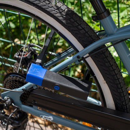 Pentagon D Lock 240 Extreme locking an e-bike to a rack