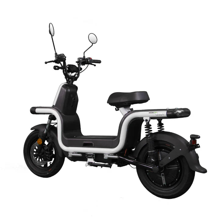 Benzina Zero Duo+ Electric Moped | Grace & Pace Electric Bikes