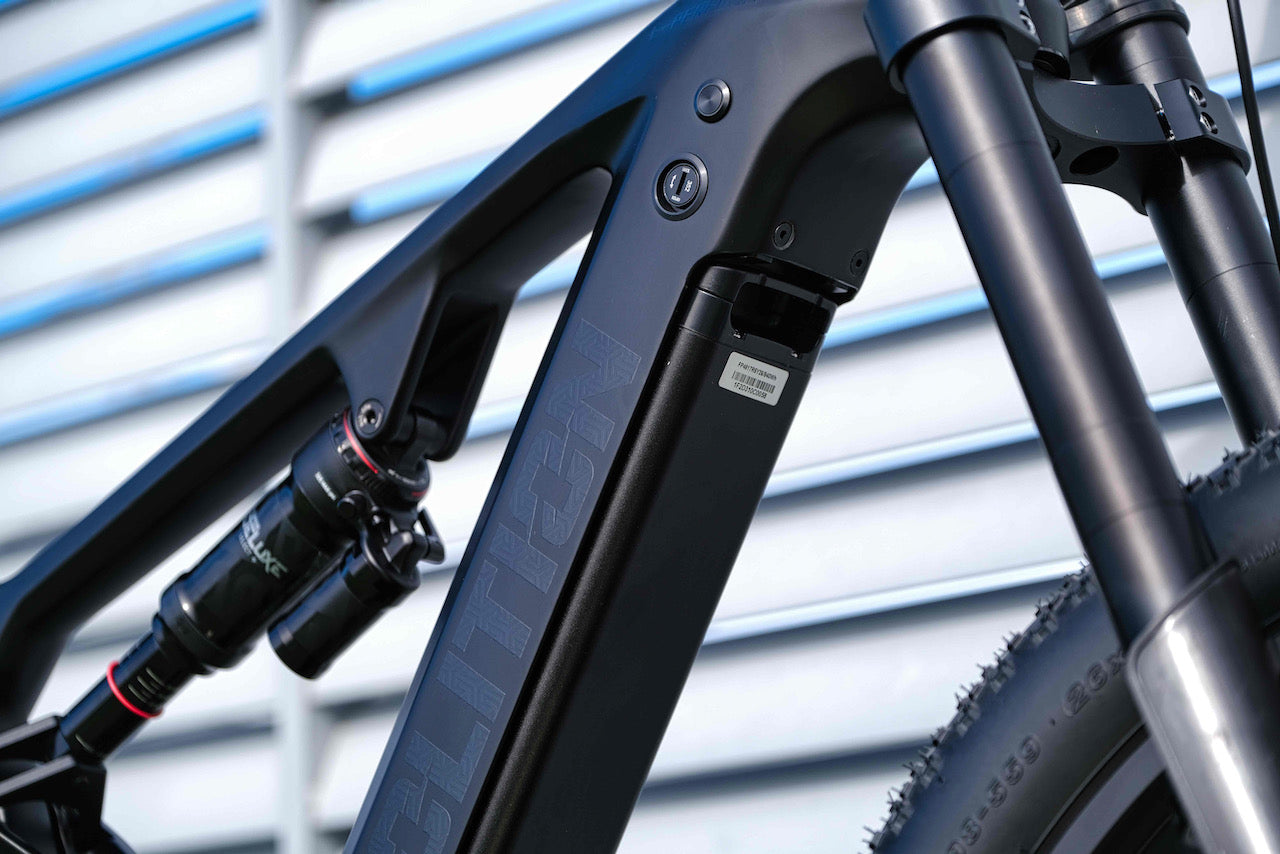 Volition JUMBO integrated removable 48V battery