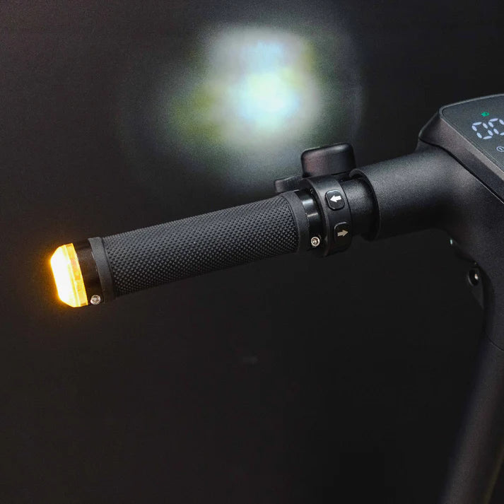 Benzina Zero V-10 Folding Electric Scooter – view 4 | Grace & Pace Electric Bikes