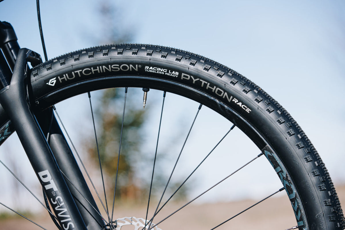Hutchinson Python Race tyre sidewall