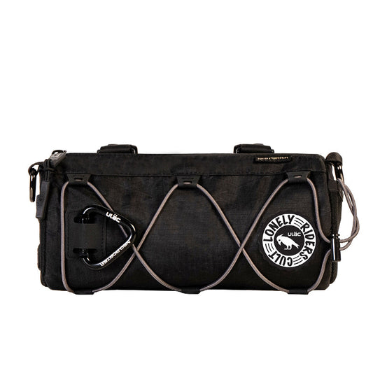 Ulac Coursier GT 1.7L handlebar bag in black, studio shot