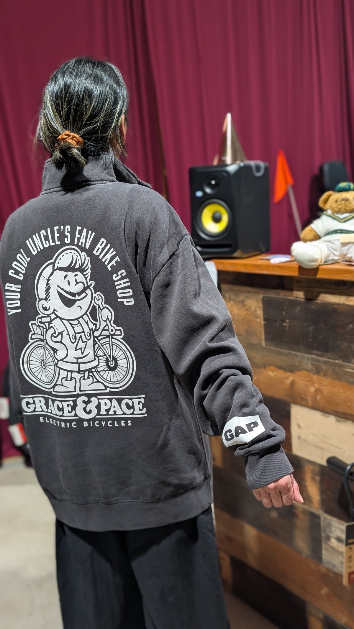 Grace and Pace Cool Uncle Half Zip in black