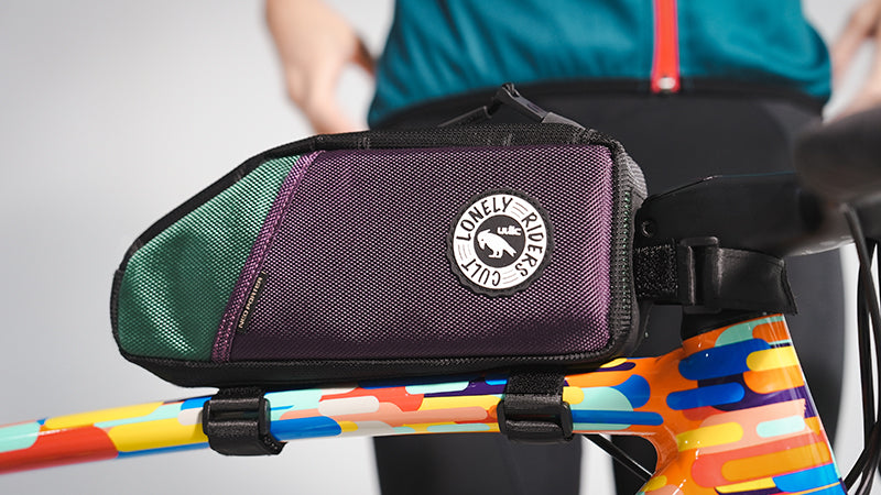 Ulac Trekking Max top tube bag mounted on a bicycle