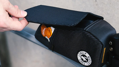 Ulac Trekking Verve top tube bag mounted on a gravel bike