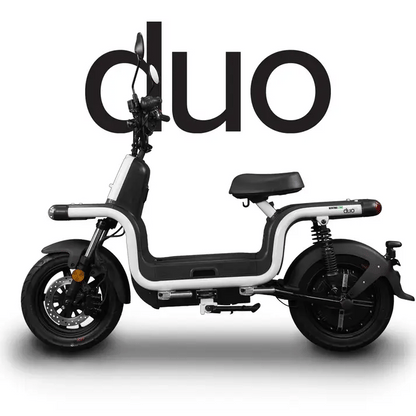 Benzina Zero Duo Electric Moped | Grace & Pace Electric Bikes