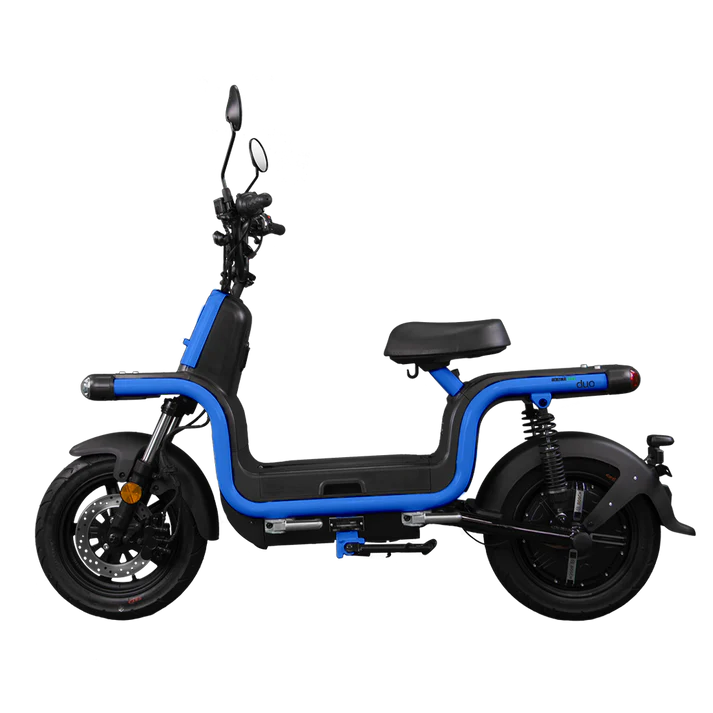 Benzina Zero Duo Electric Moped – view 2 | Grace & Pace Electric Bikes