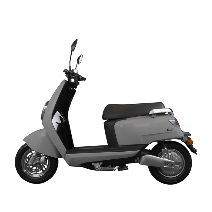 Benzina Zero City Electric Moped – view 2 | Grace & Pace Electric Bikes